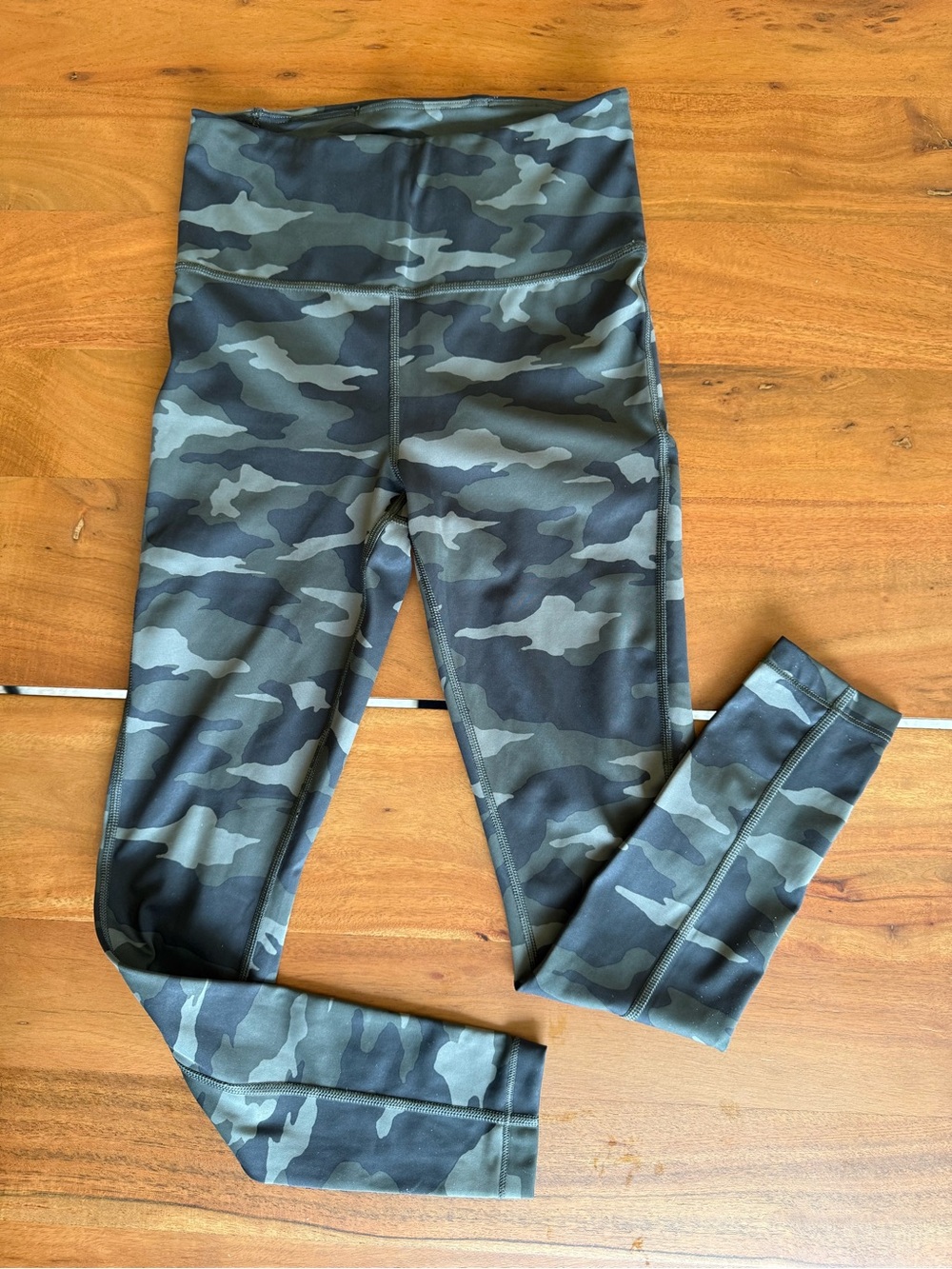 Athleta High-Waist Camo Leggings in Olive Green & Black